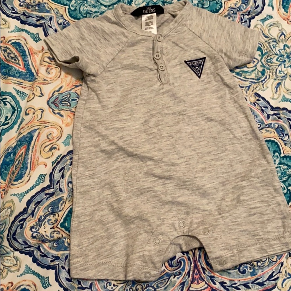 Baby Guess Jersey Grey Onsie